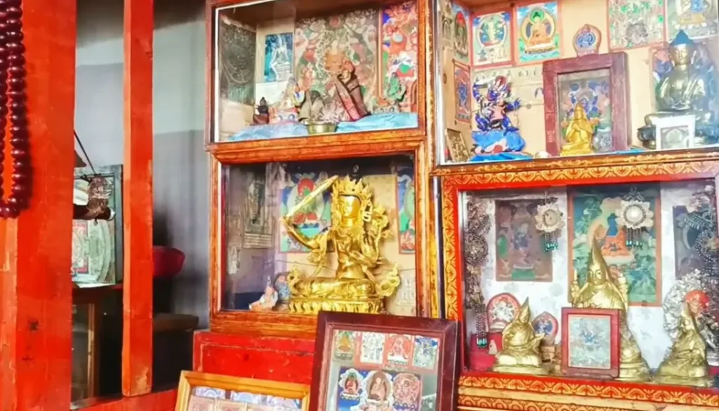 inner of Shankh Monastery